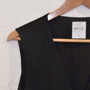 MOTF black waistcoat L